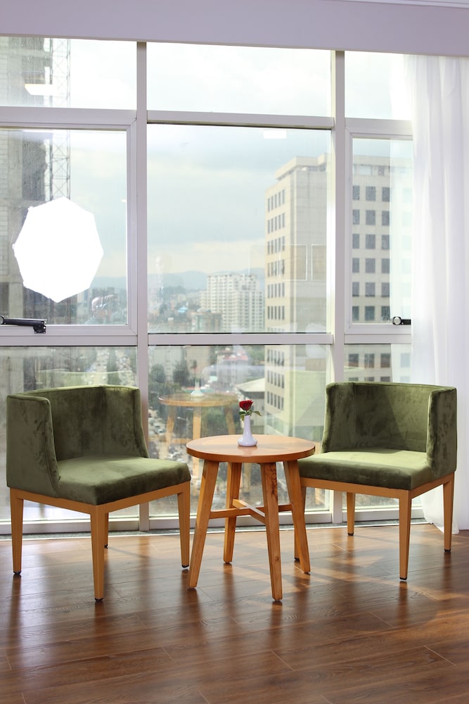 Sabon Hotel 38/39