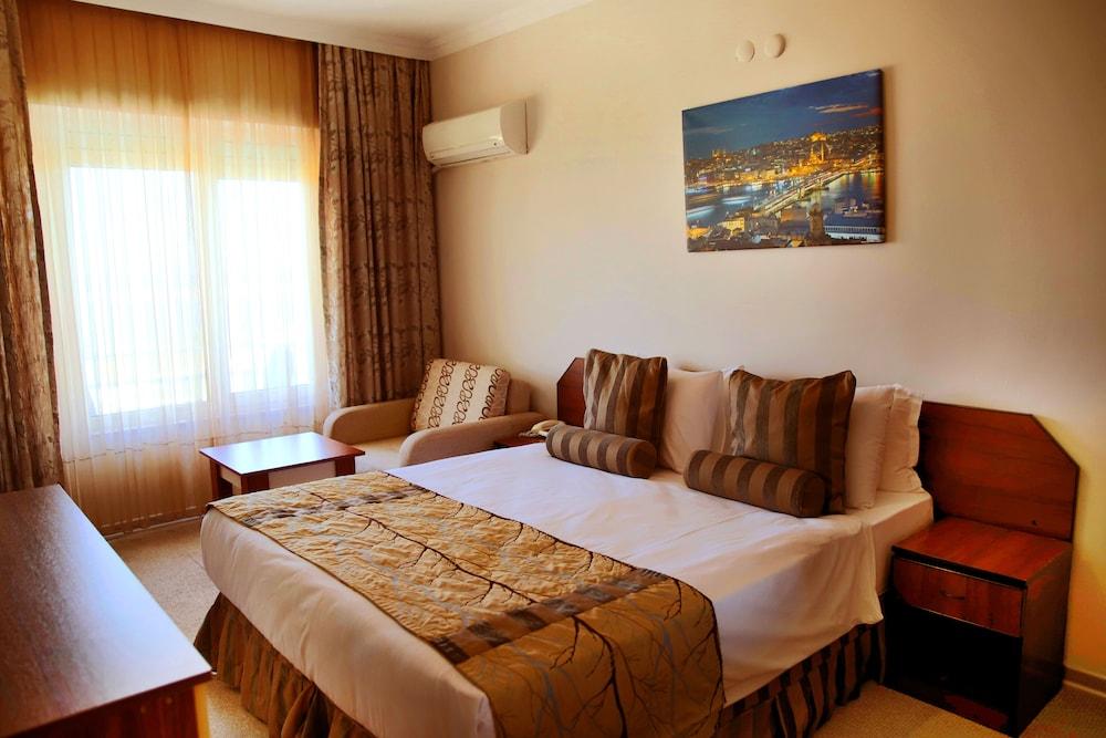 Grand Sile Hotel 6/17