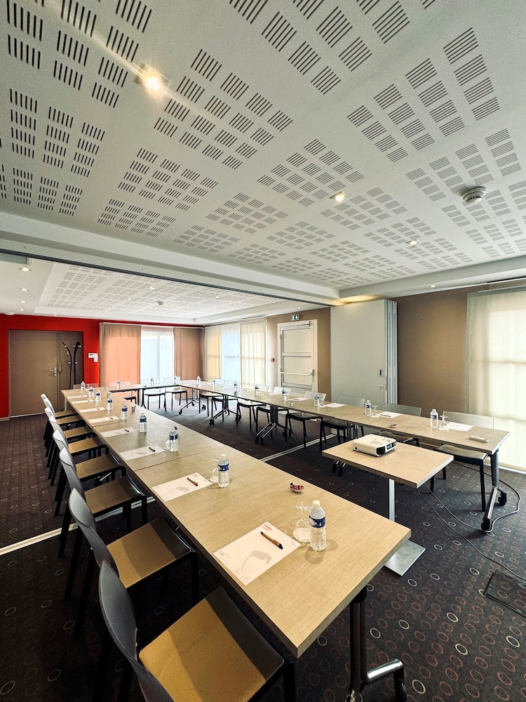 Fasthotel Toulouse Blagnac Aeroport 25/37