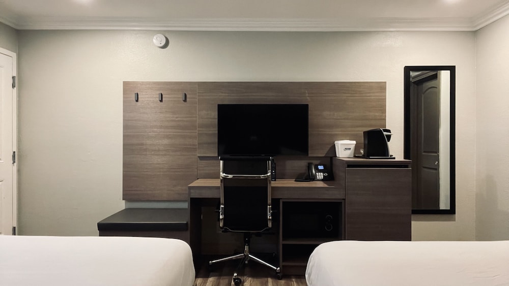 Americas Best Value Inn Antioch 18/21