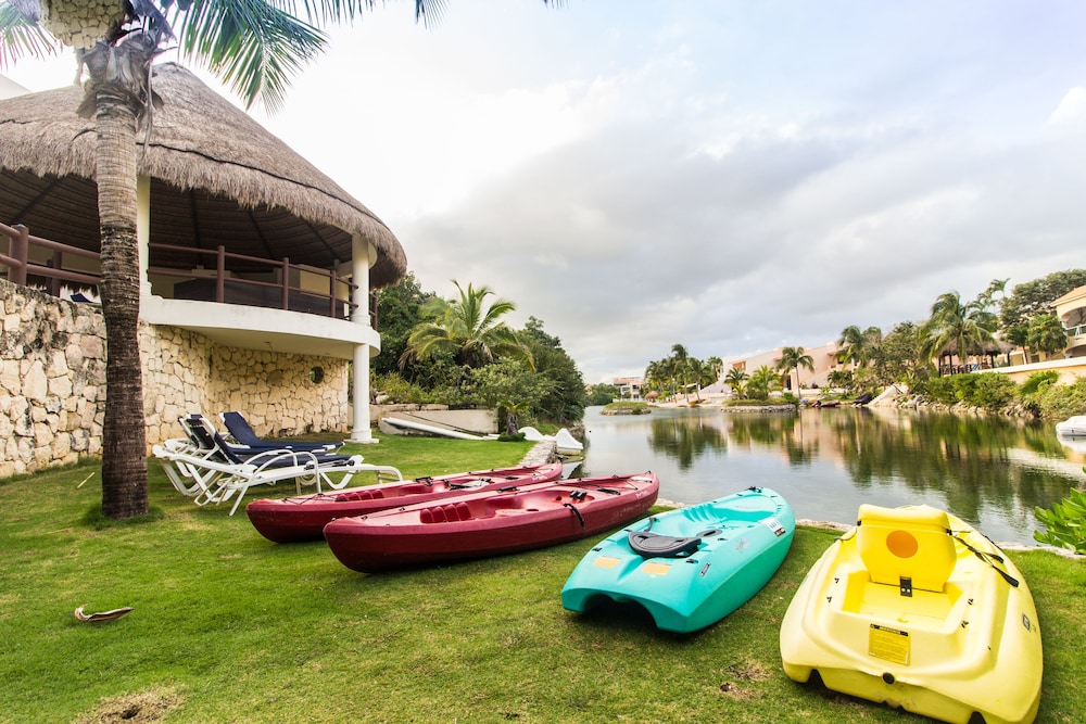 Coral Maya Stay Suites 40/50
