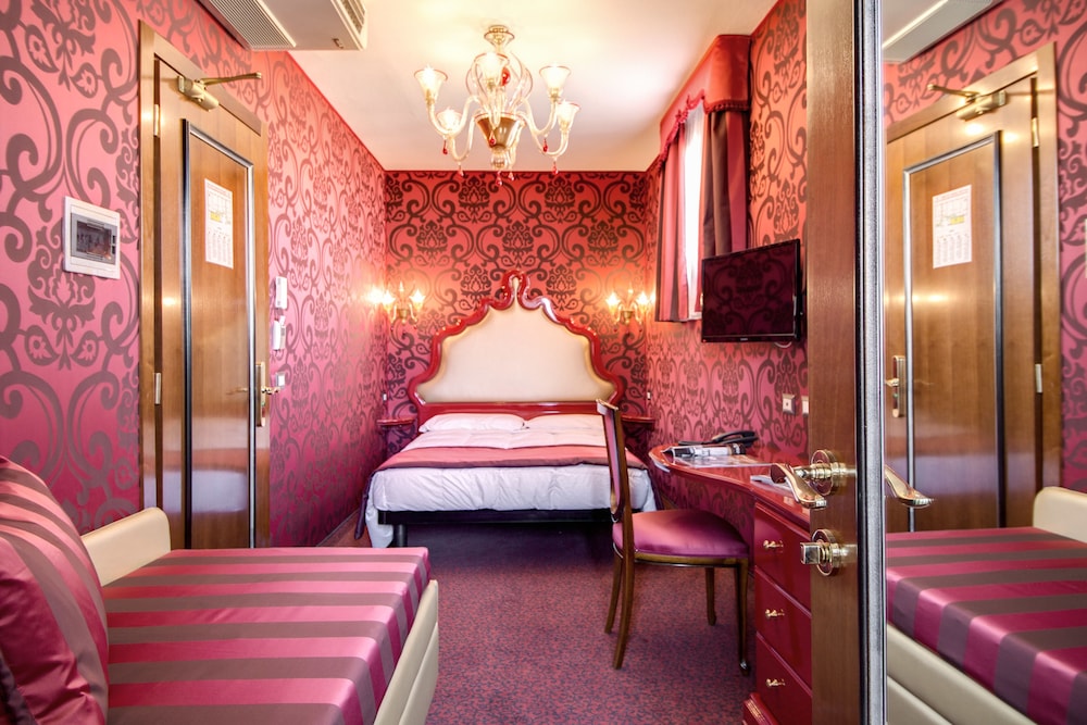 Hotel Domus Cavanis Venezia 37/49