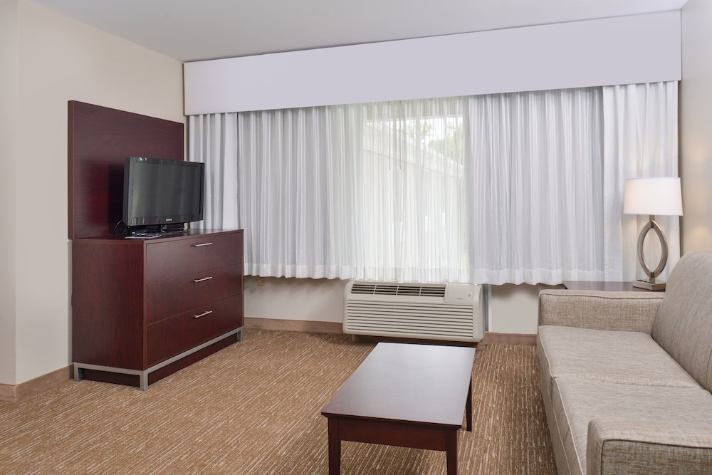 Holiday Inn Express Hotel And Suites Lafayette 26/49