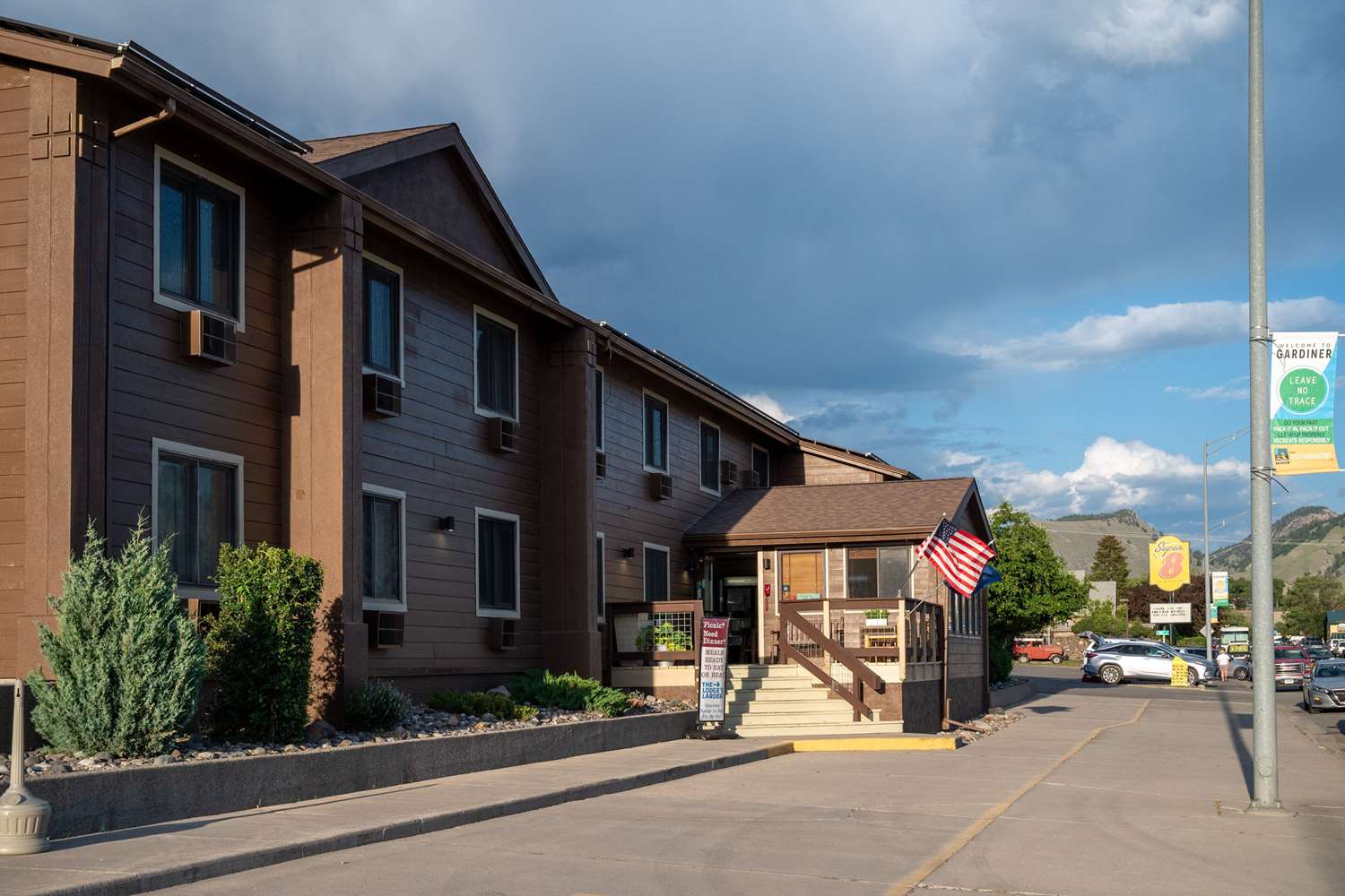 Super 8 By Wyndham Gardiner/Yellowstone Park Area 37/57