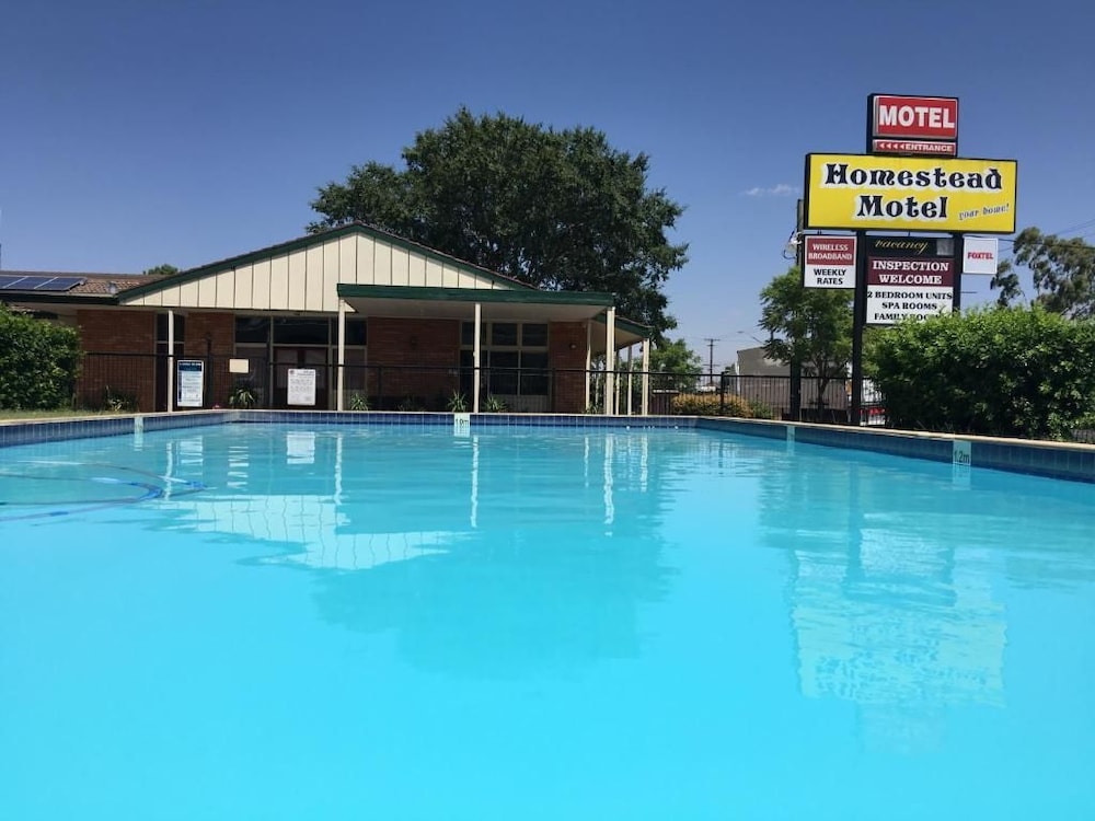 Homestead Motel 4/59