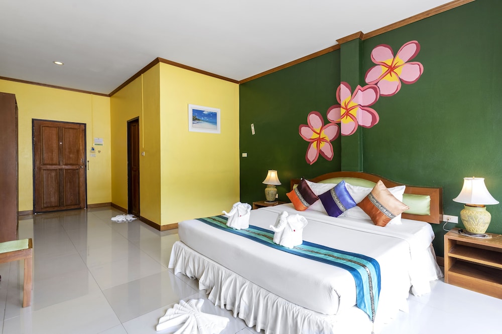 COCONUT BEACH RESORT 14/74