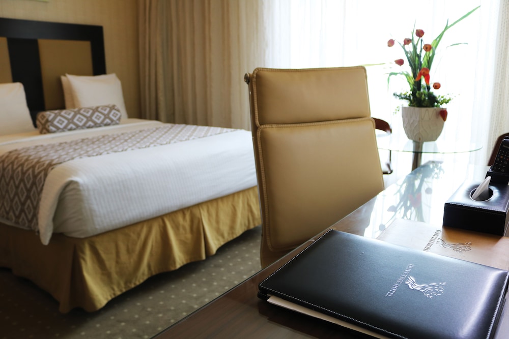 Olive Tree Hotel 8/50