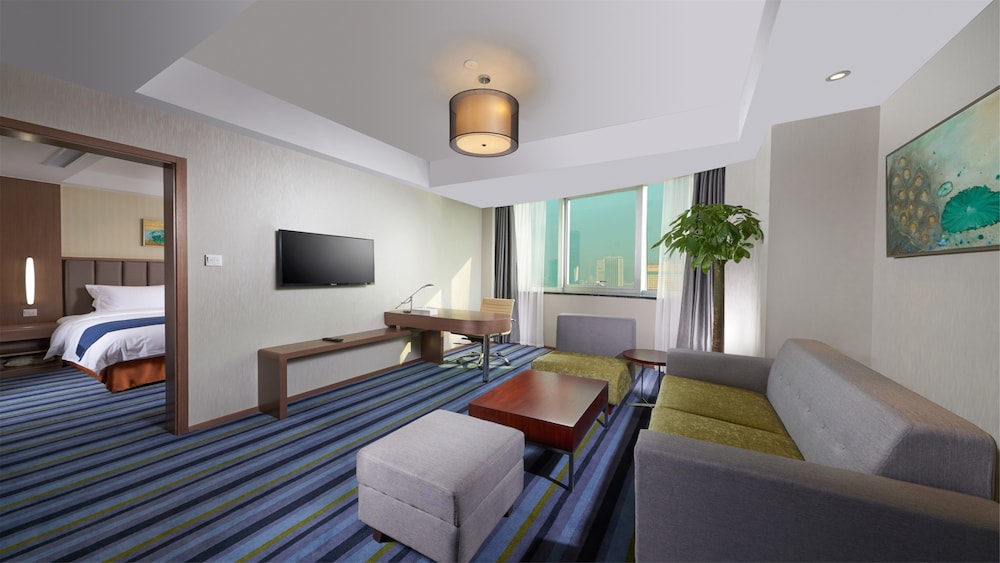 HOLIDAY INN EXPRESS HEFEI DOWNTOWN 51/80