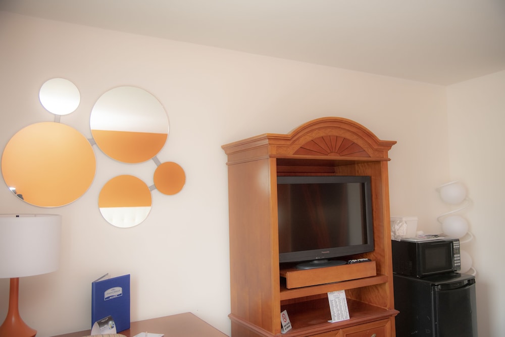 Howard Johnson By Wyndham Allentown Dorney Hotel Suites 35/36