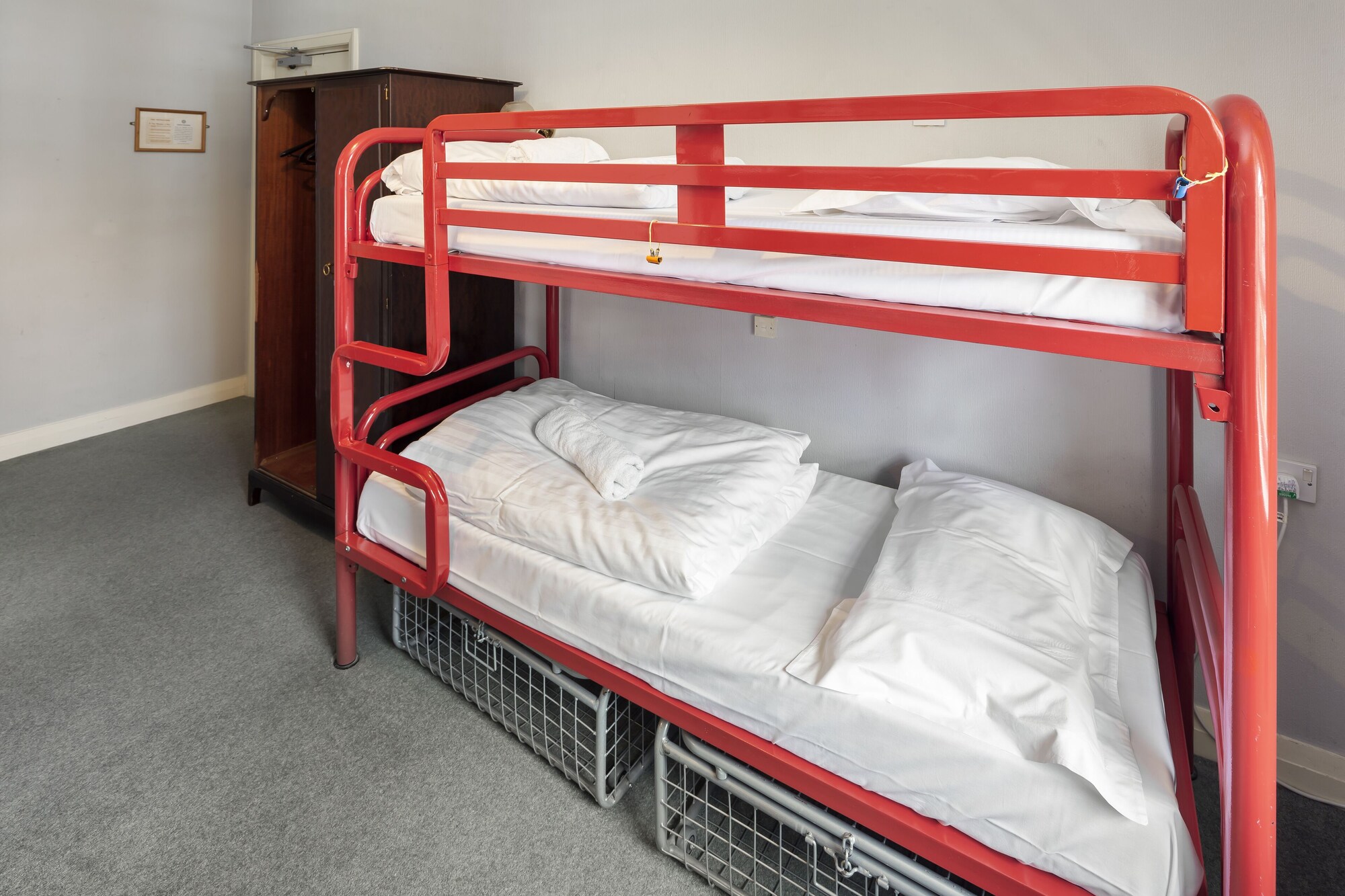 PRIVATE, MIXED DORM, 4 BEDS