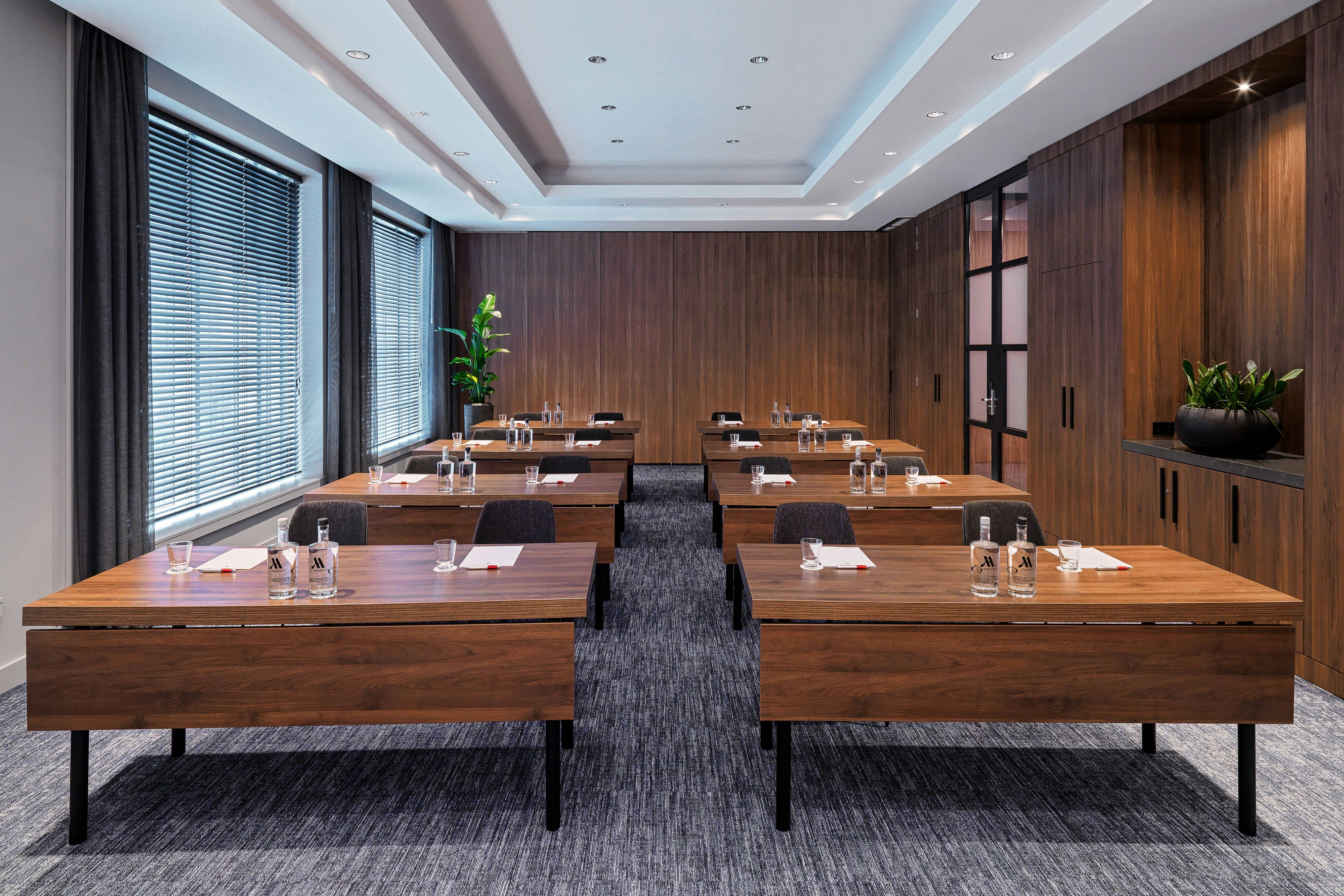 Rotterdam Marriott Hotel 49/56