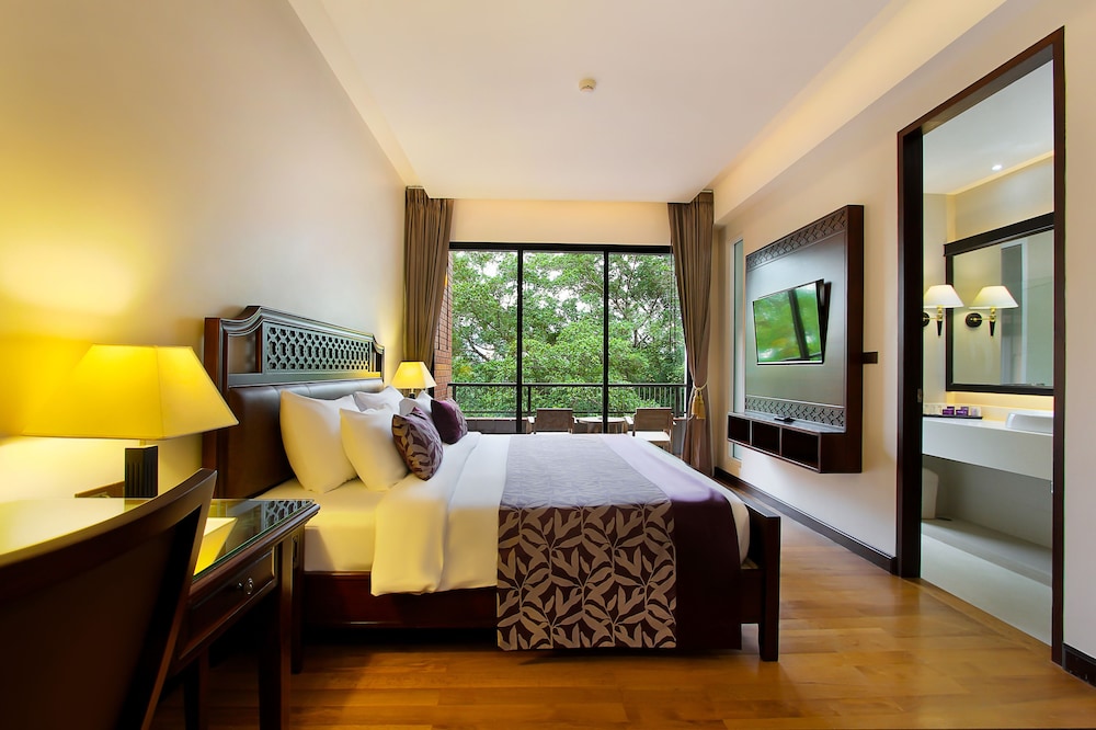 DELUXE, DOUBLE BED
