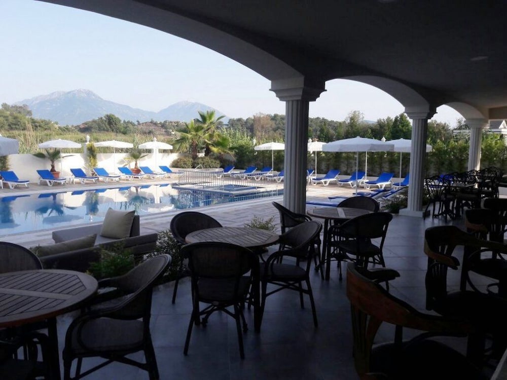 Sarban Hotel 25/30