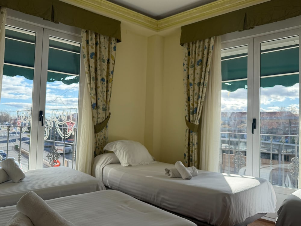 Hotel Real de Castilla 32/50
