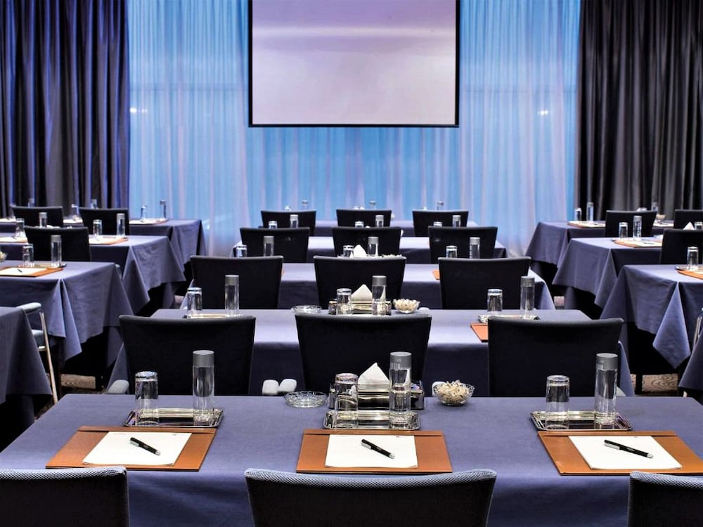 فندق موڤنبيك الخُبر(Movenpick Hotel Al Khobar) 75/80