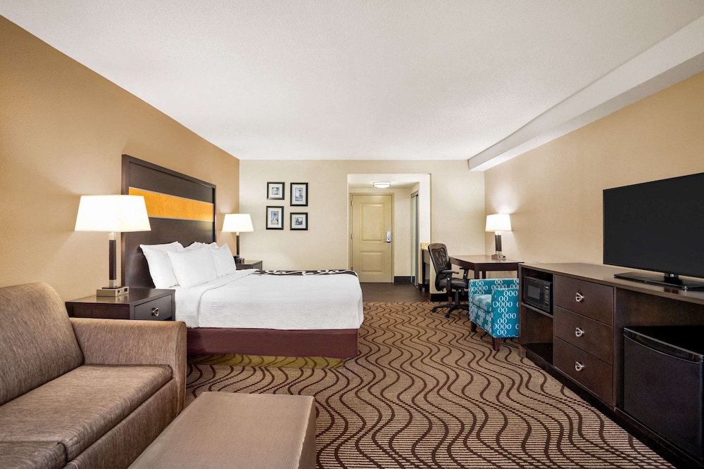 La Quinta Inn & Suites by Wyndham Richmond-Midlothian 8/36
