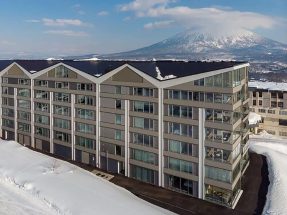 The Maples Niseko 1/50