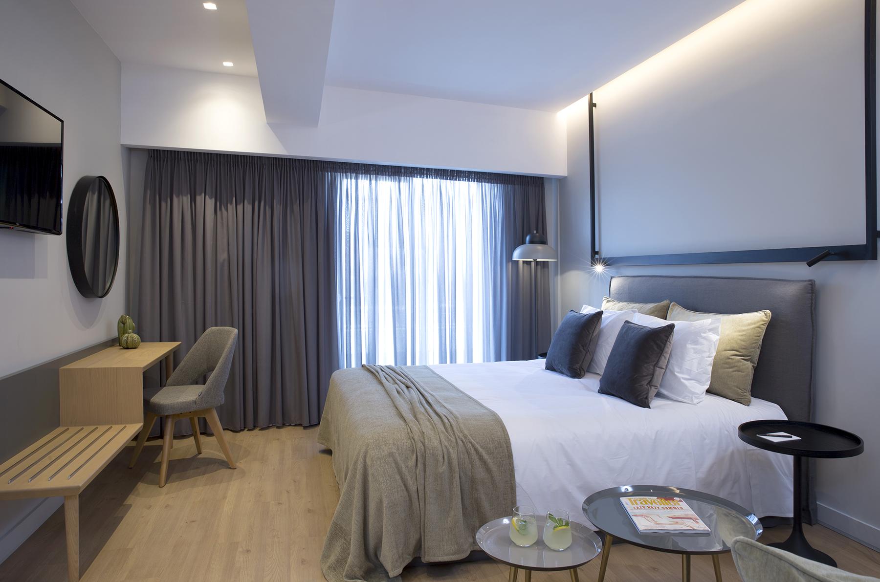 Plus, King Bed, Street View