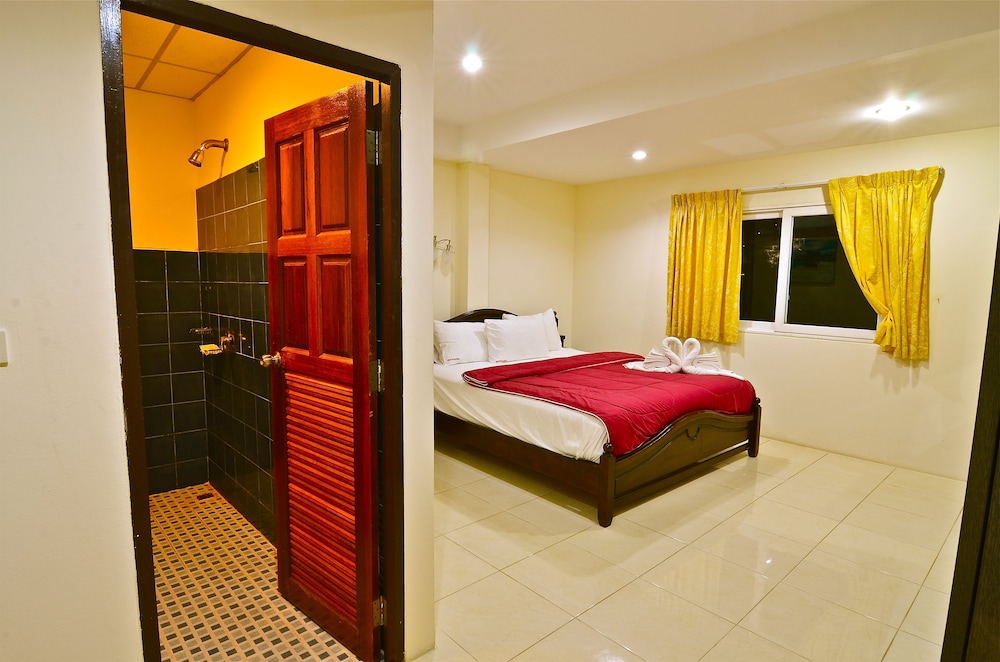 Squareone Hostel 8/54