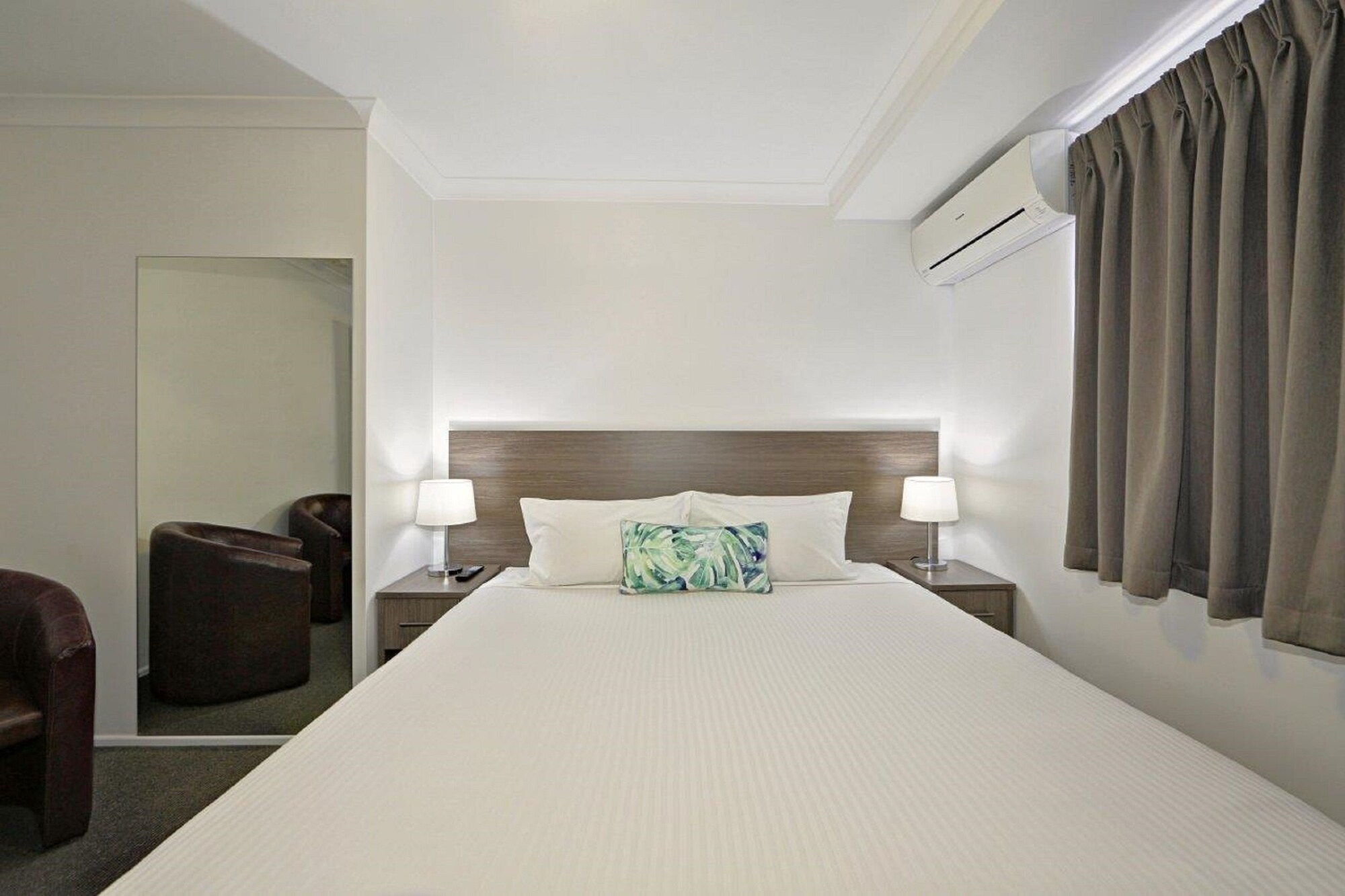 Select, King Bed