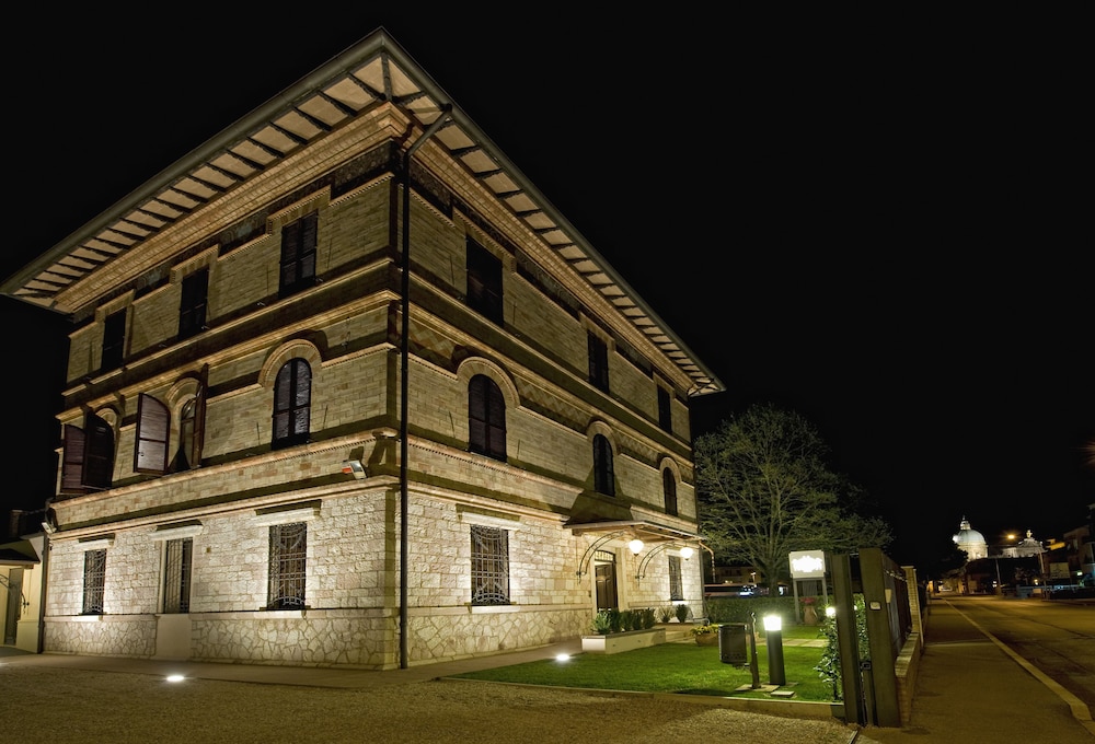 Villa Raffaello Park Hotel 6/60