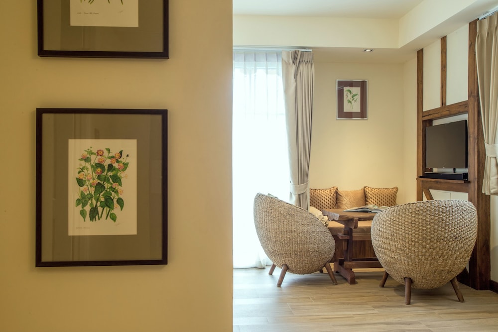 Le Charcoa Hotel 53/74