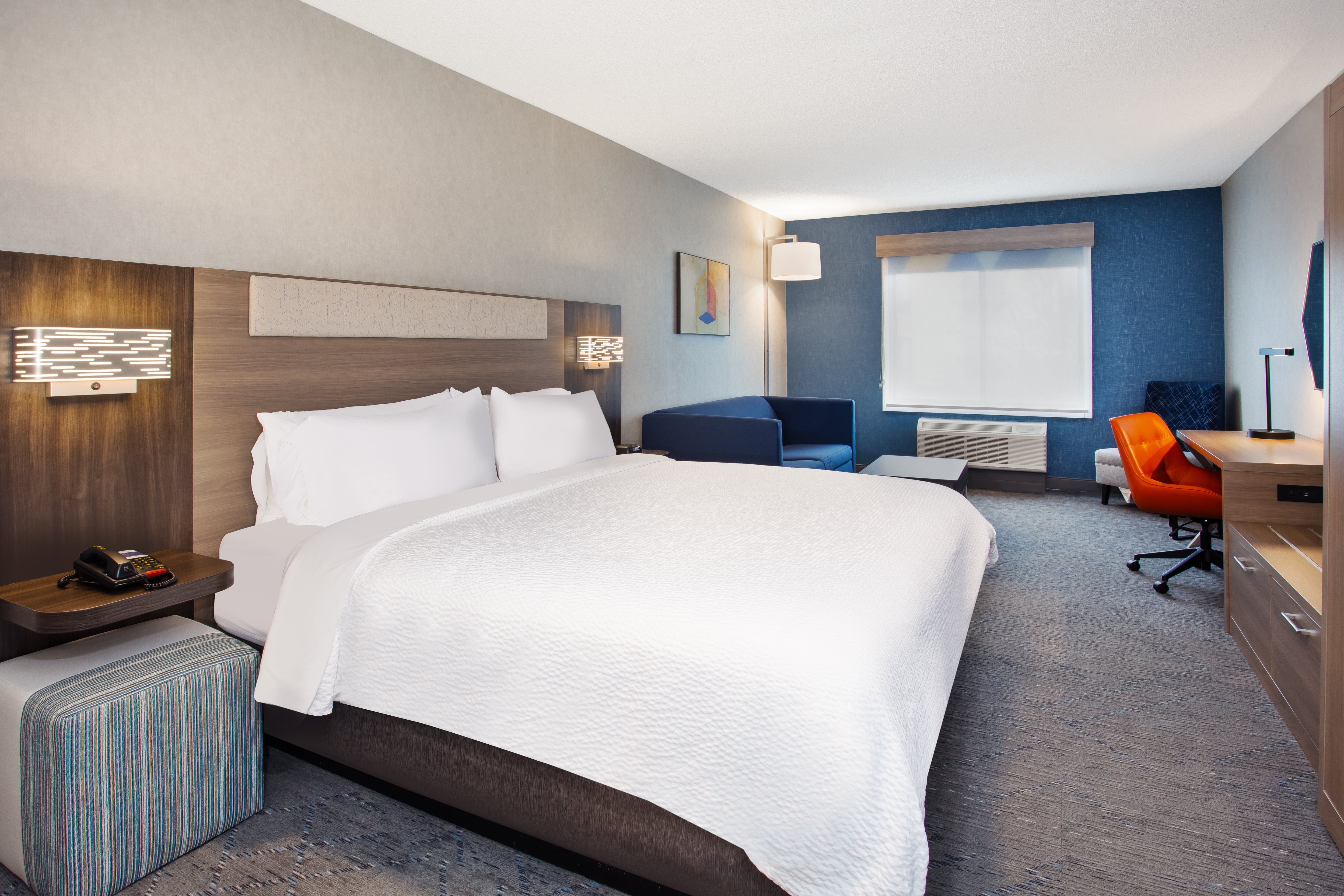 Mini, Suite, King Bed