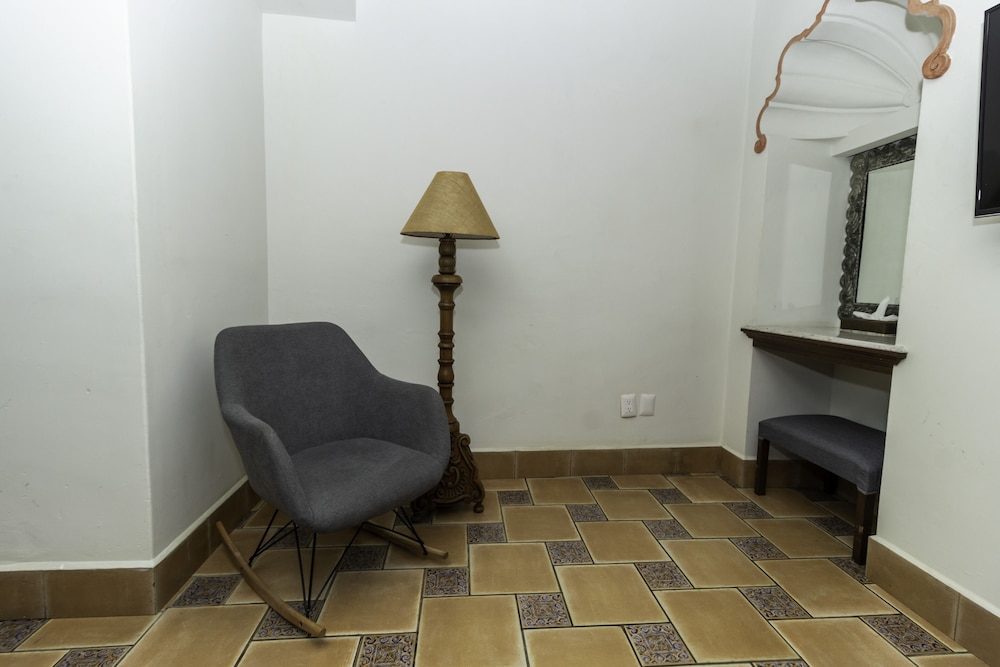 Hotel Boutique Naura Centro 71/82