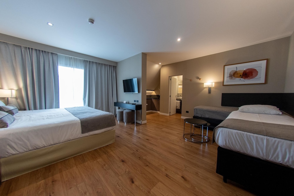 Albatros Hotel 18/59