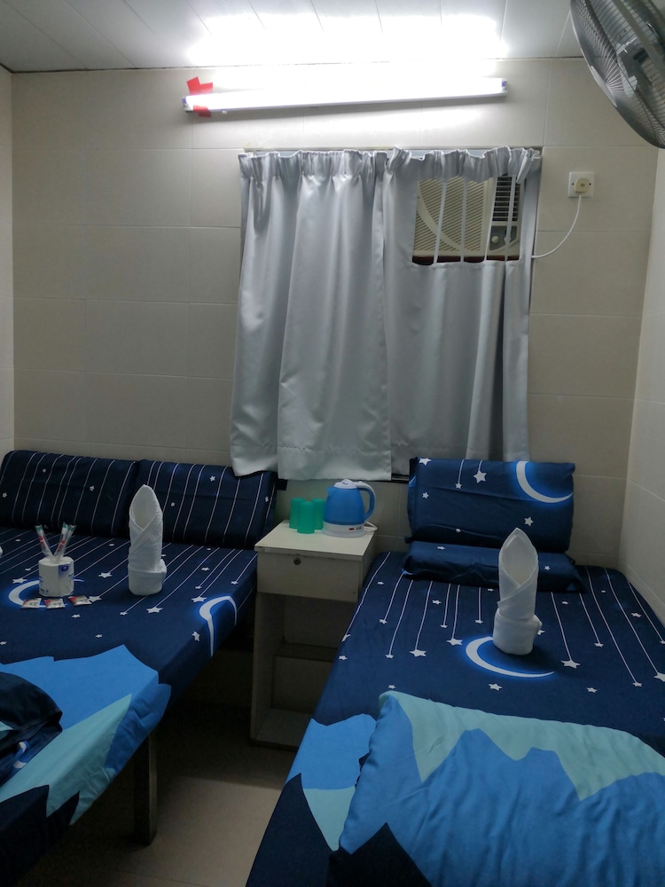 New Yan Yan Guest House 26/32