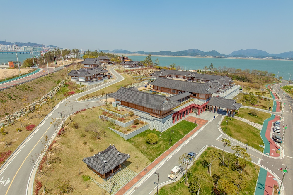 Youngsanjae Hanok Hotel 43/44