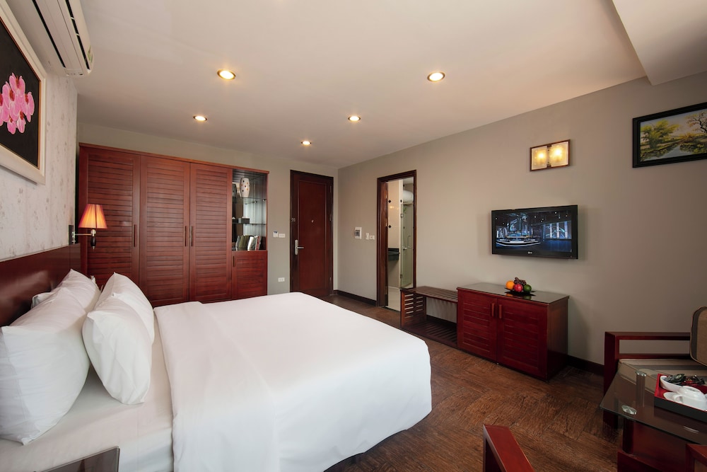 SUPERIOR, DOUBLE BED