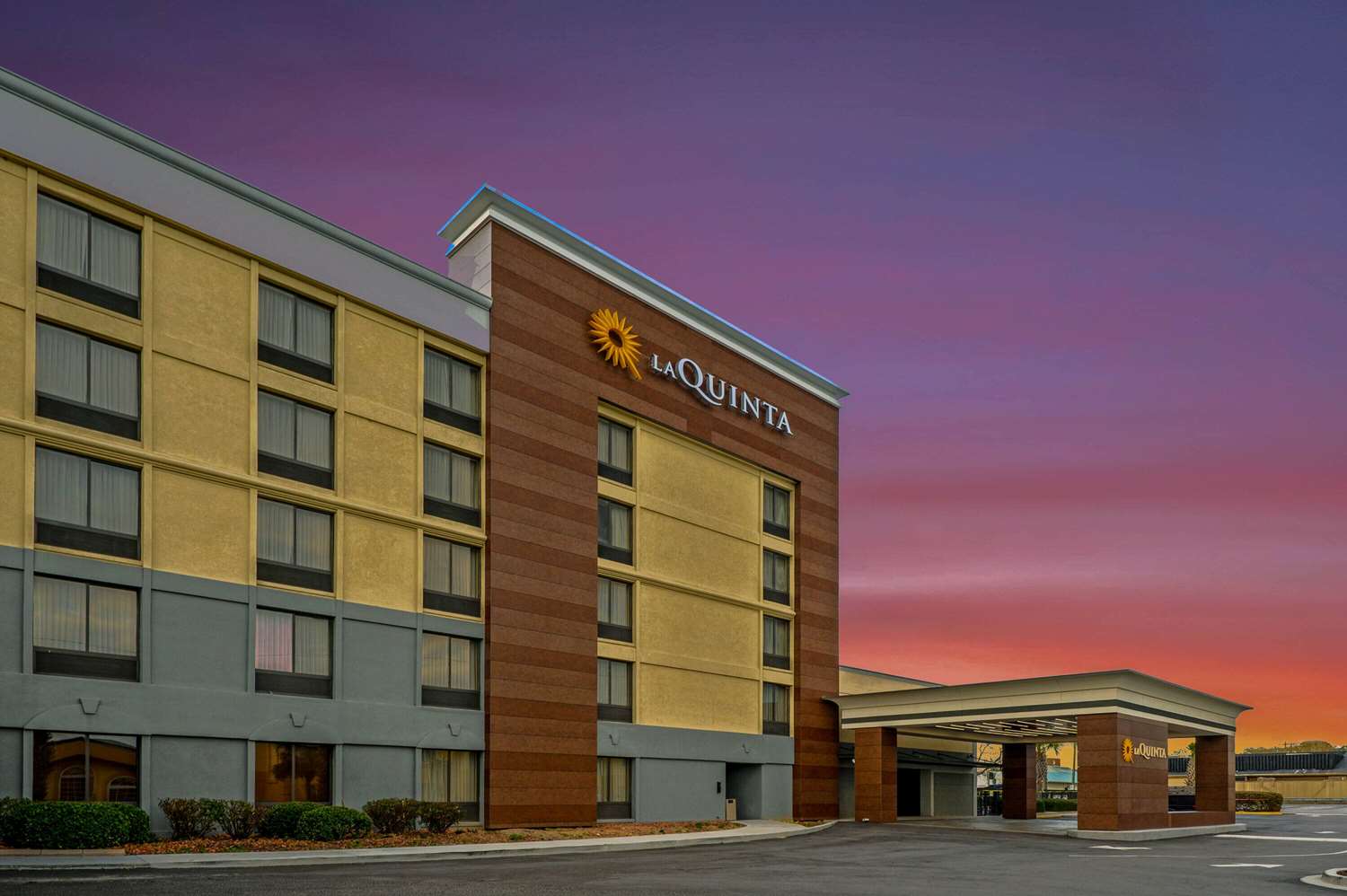 La Quinta Inn by Wyndham Columbia Se Fort Jackson 1/23