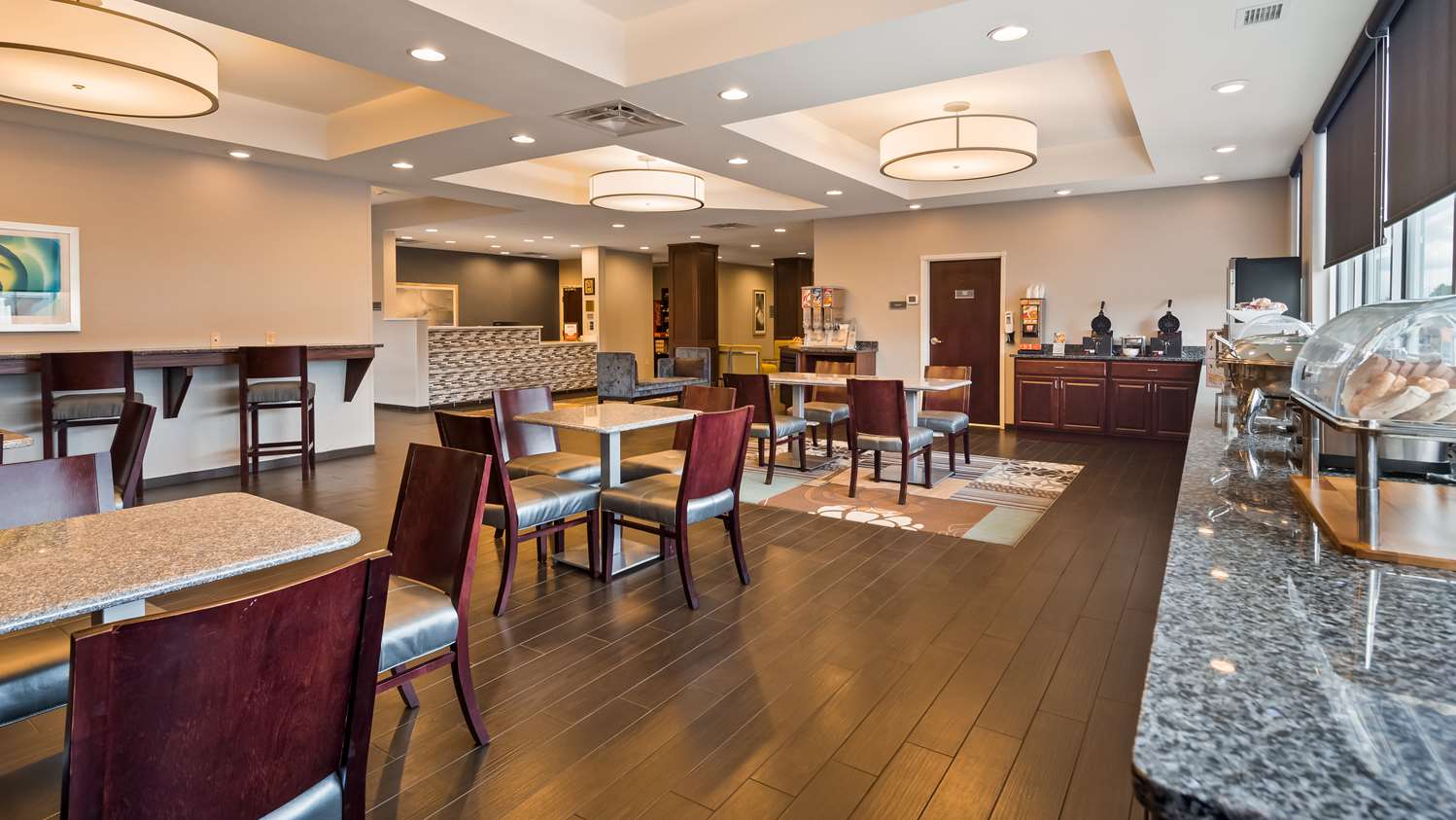 Best Western Plus Boardman Inn & Suites 20/29