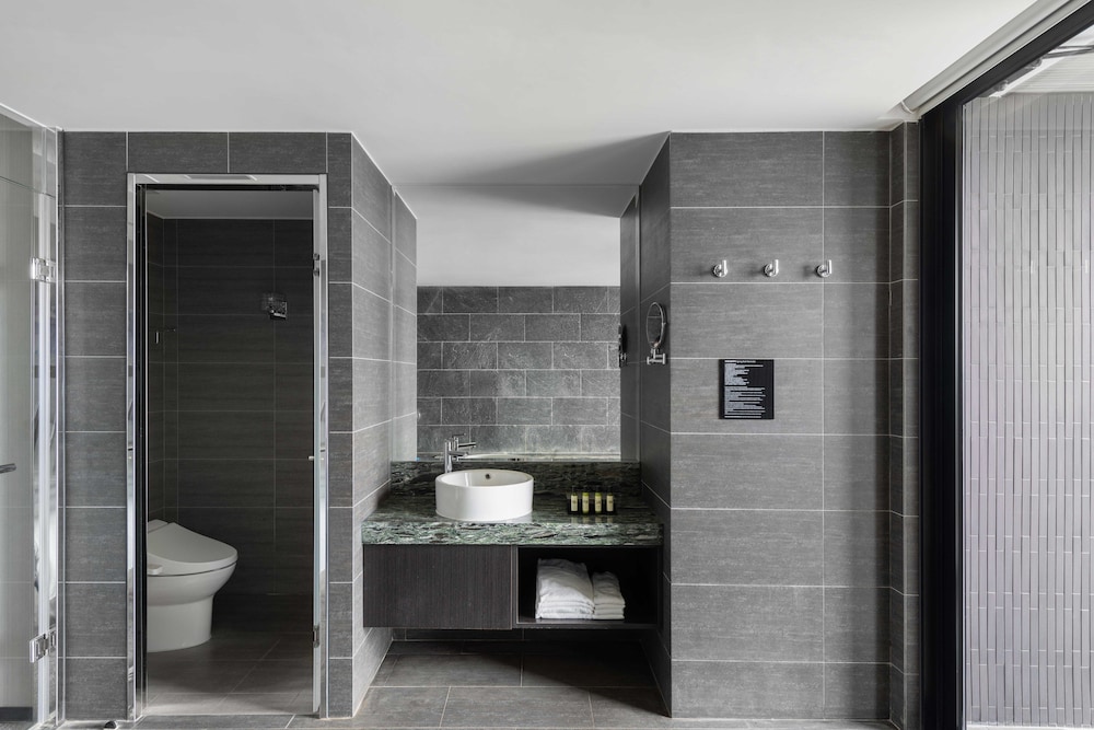 Lakeshore Hotel Suao 13/62