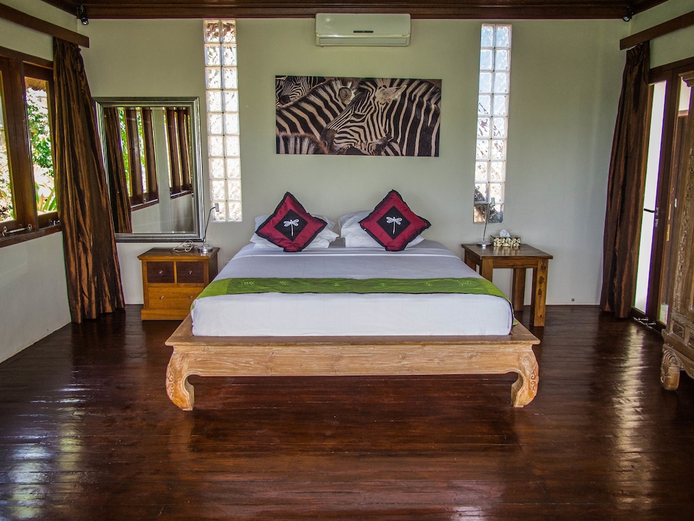 DELUXE, DOUBLE BED, SEA VIEW, BALCONY
