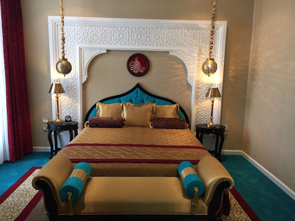 Saraya Corniche Hotel 45/83