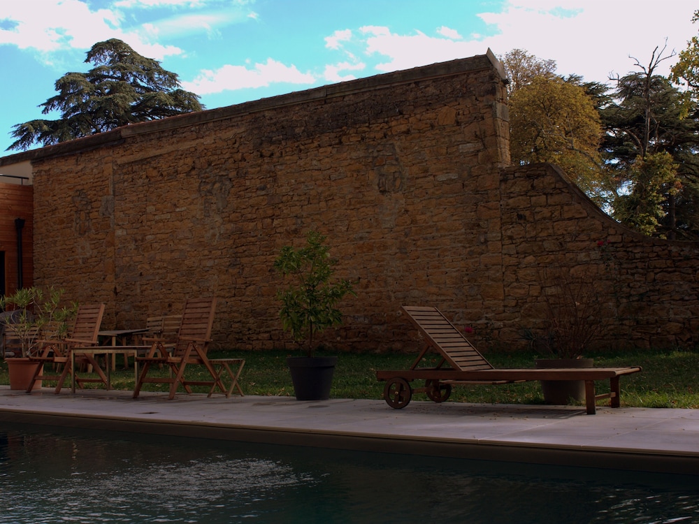Effet Lodge 3/33