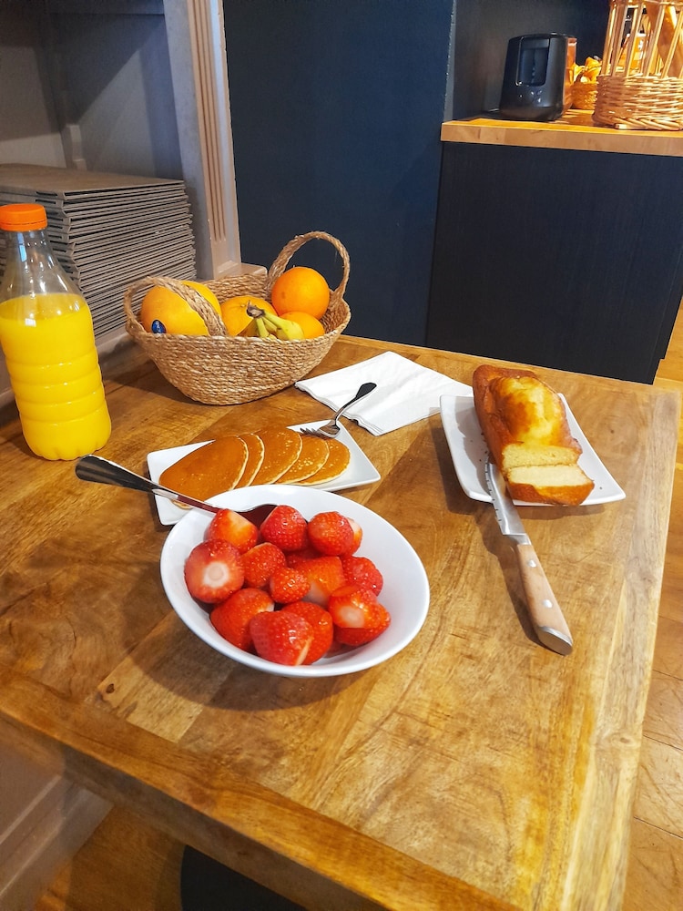 AUBERGE COTE JARDIN 39/56