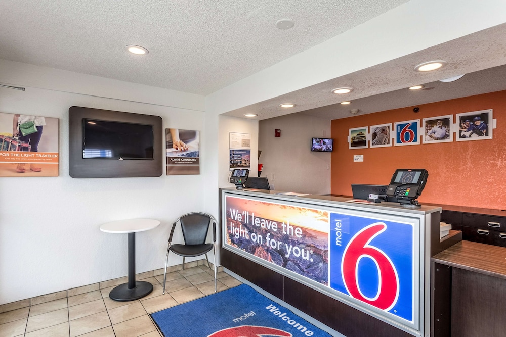 Motel6 Albuquerque, NM - South - Airport 9/33