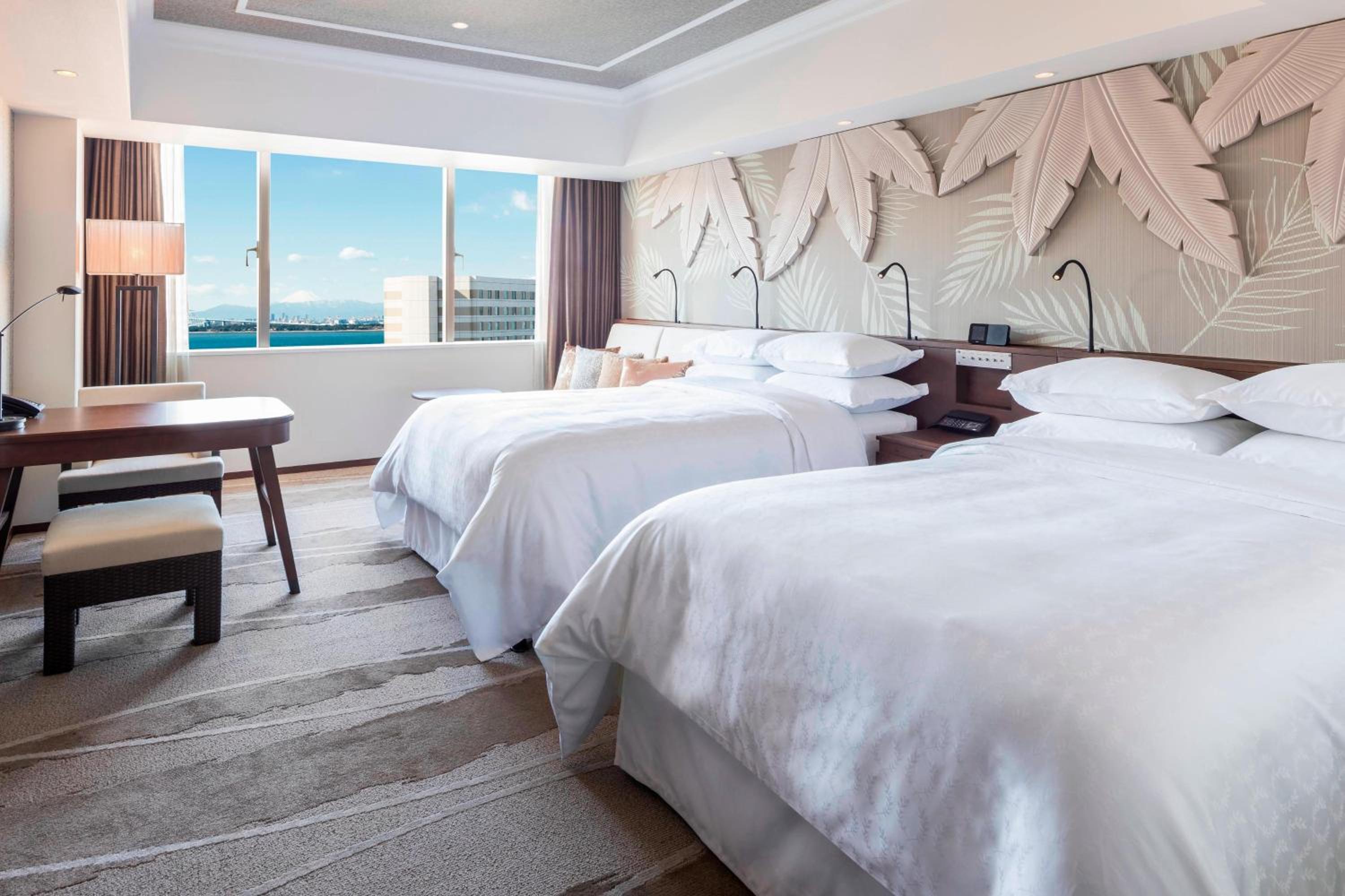 Room, Twin Beds, Park Wing، Sheraton Grande Tokyo Bay Hotel 3/4