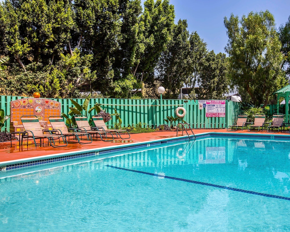 Quality Inn and Suites Montebello - Los Angeles 3/51