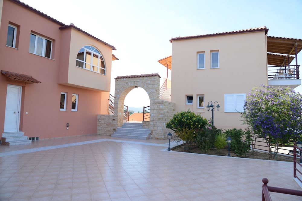 Marias Filoxenia Suites 46/50