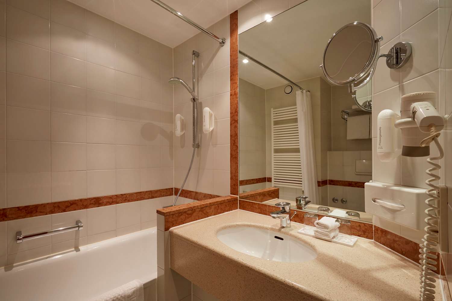 ACHAT Hotel Magdeburg 32/34