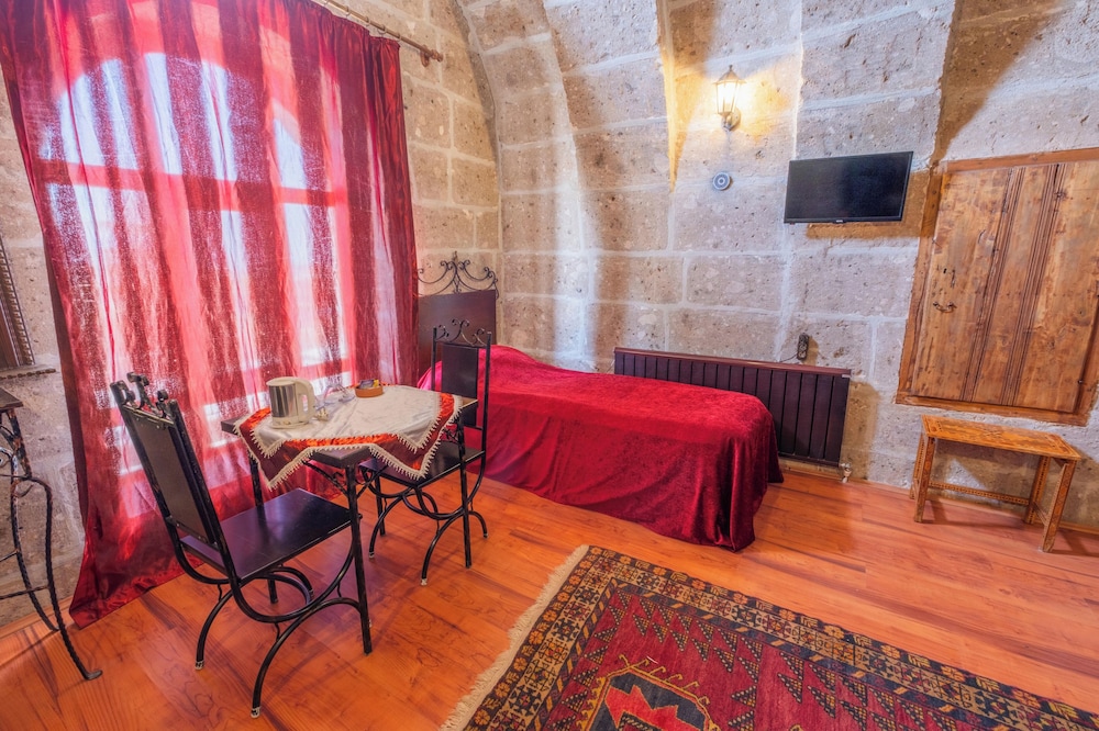 Cappadocia Antique Gelveri Cave Hotel 54/64