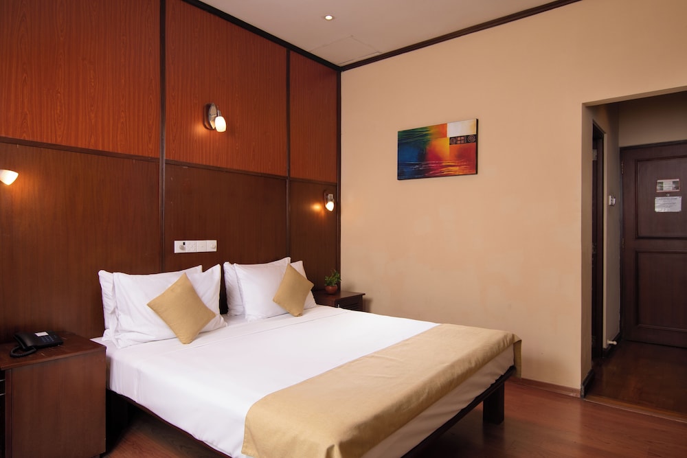 Colombo City Hotel 12/49
