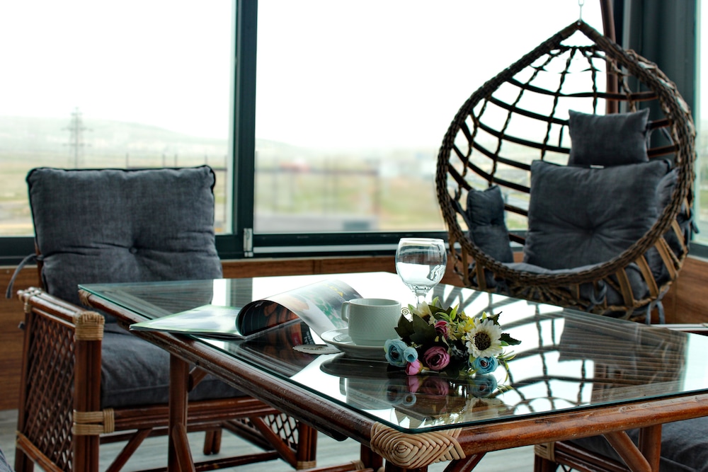 Mardiva Resort Hotel 23/25