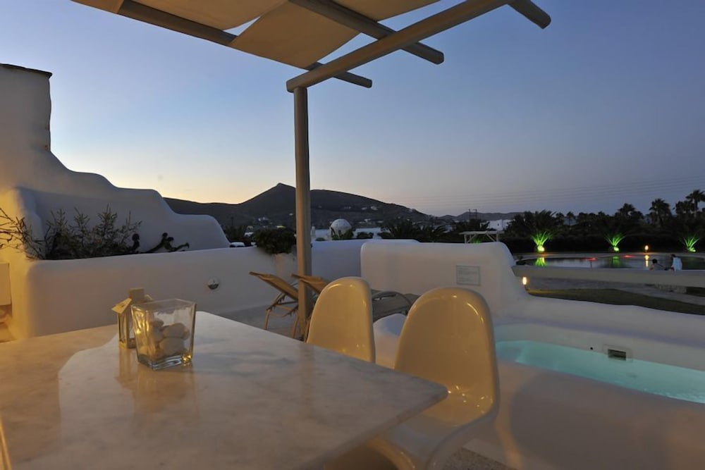 Angels Villas 48/50