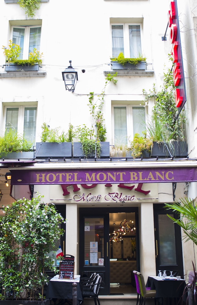 Hotel du Mont Blanc 4/47