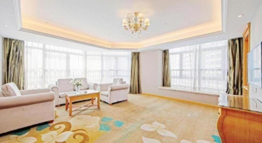 Vienna Hotel (Zhongshan Ancient Town Haizhou) 36/58